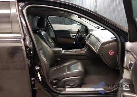 2014 Jaguar Xf V6 Sc z USA, uszkodzony, nr VIN SAJWJ0EF7E8U18540